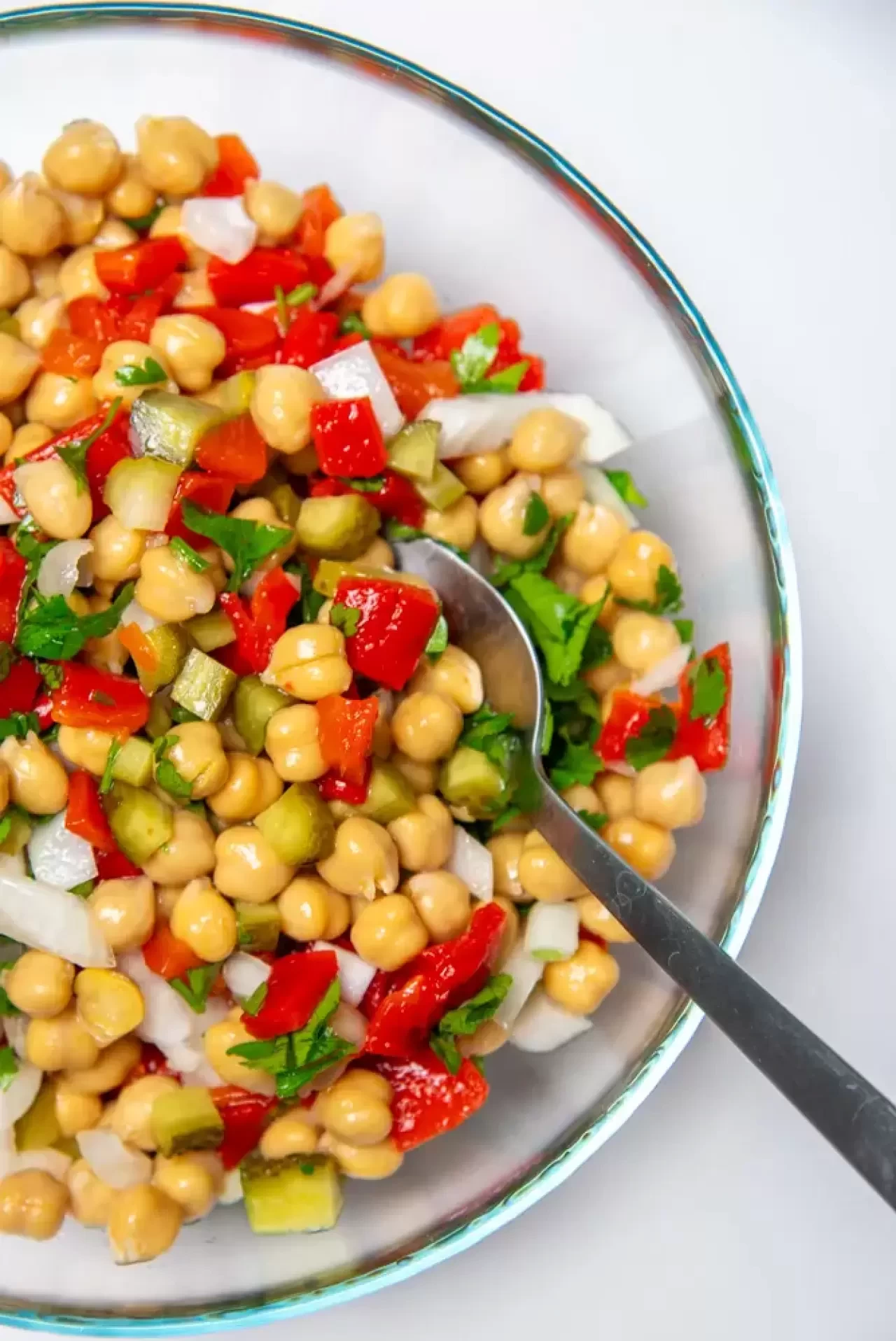 Nohut Salatası Tarifi – Pratik, Sağlıklı ve Doyurucu