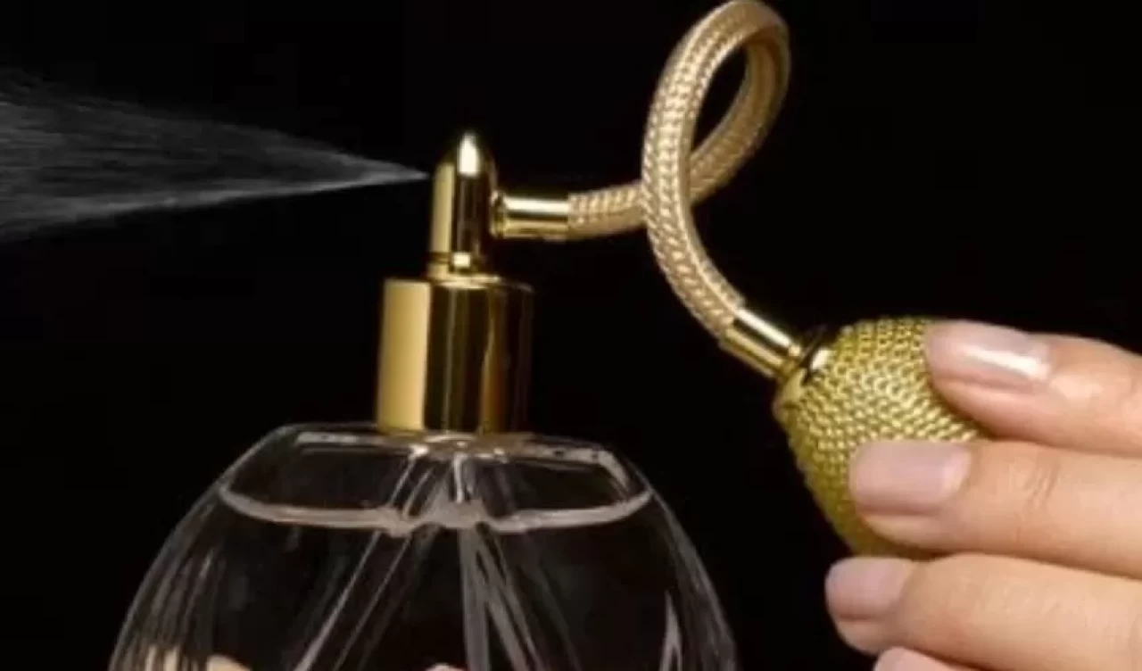 Parfümün kalıcılığını artırmak 4 ipucu