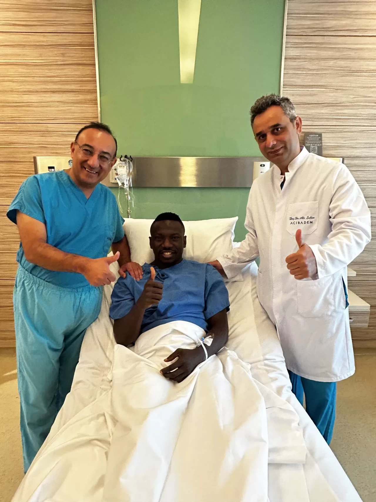 Gençlerbirliği'nin Nijeryalı futbolcusu Etebo, ameliyat edildi