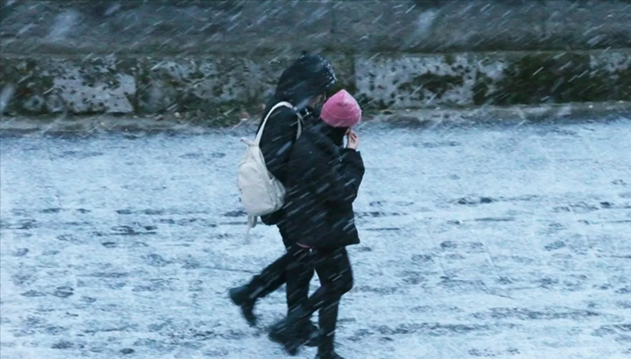 2 Ocak Cuma okullar tatil mi? Hangi illerde okullar tatil edildi? İşte 2 Ocak 2026 il il kar tatili listesi