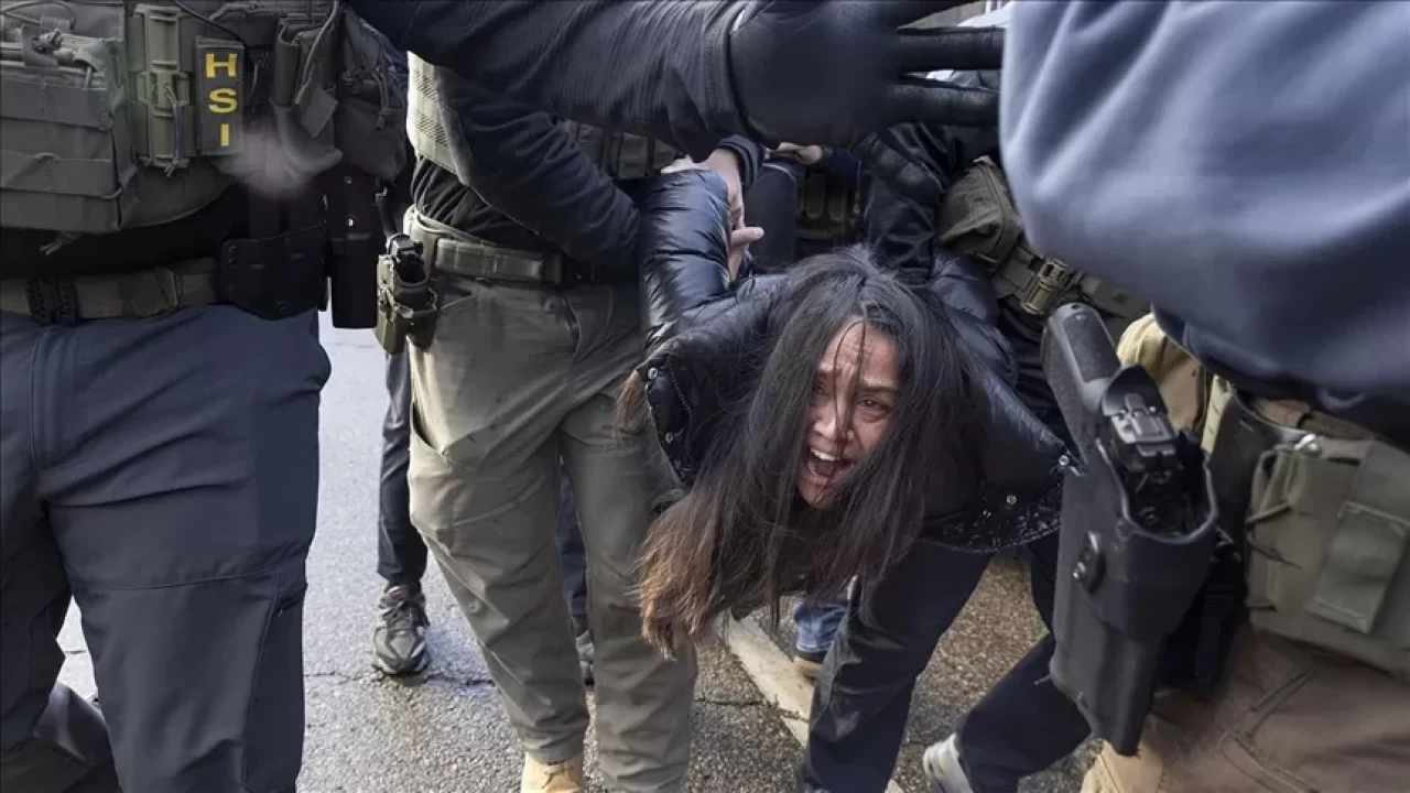 Minneapolis’te göçmen operasyonu: 10 binden fazla kişi gözaltında