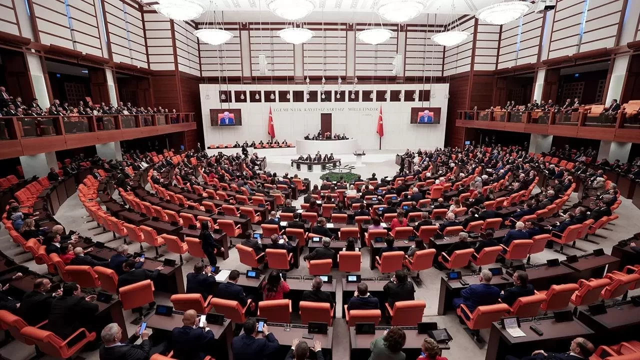 Meclis’te yoğun gündem: Cezalar artıyor, yeni yetkiler geliyor