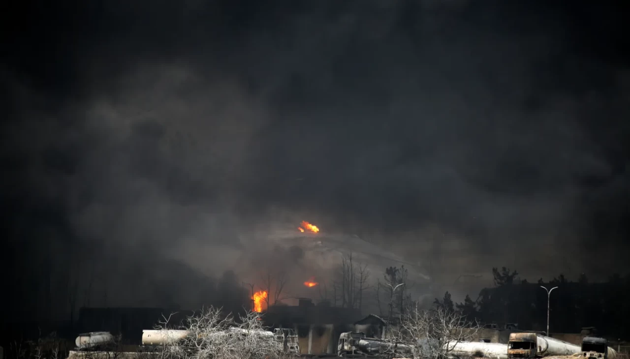 İran’ın hedef listesi değişti! Şehran petrol deposu saldırısı bardağı taşırdı
