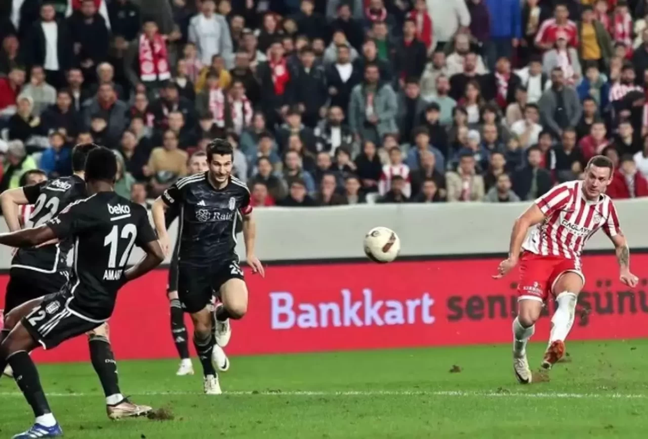 Beşiktaş – Antalyaspor maçı ne zaman, saat kaçta? İşte Süper Lig 29. hafta karşılaşmalarının listesi!
