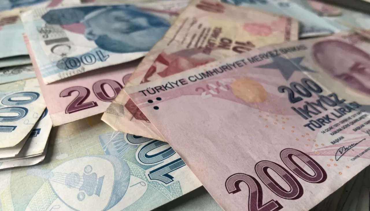 Maaşlar baştan yazıldı! Memur maaşları değişti: İşte zamlı memur maaş listesi