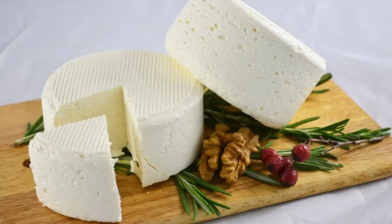 Listeria peynire nasıl bulaşır? Uzmanlar uyardı: Bu hatalar büyük risk oluşturuyor