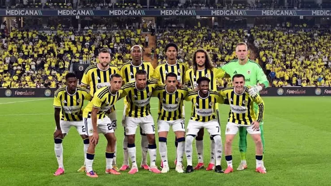 Fenerbahçe’de UEFA kadrosu güncellendi! Vedat Muriqi listeye eklendi