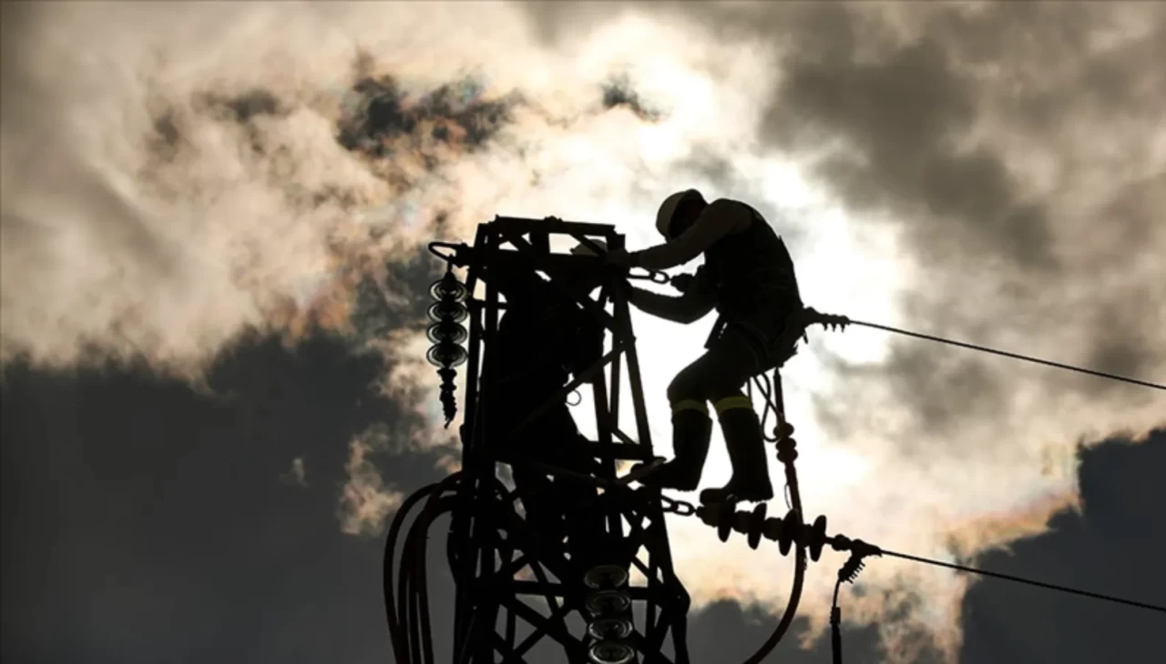 Antalya elektrik kesintisi 20-21 Ağustos 2026! AEDAŞ ilçe ilçe kesinti listesi (Elektrikler ne zaman gelecek?)