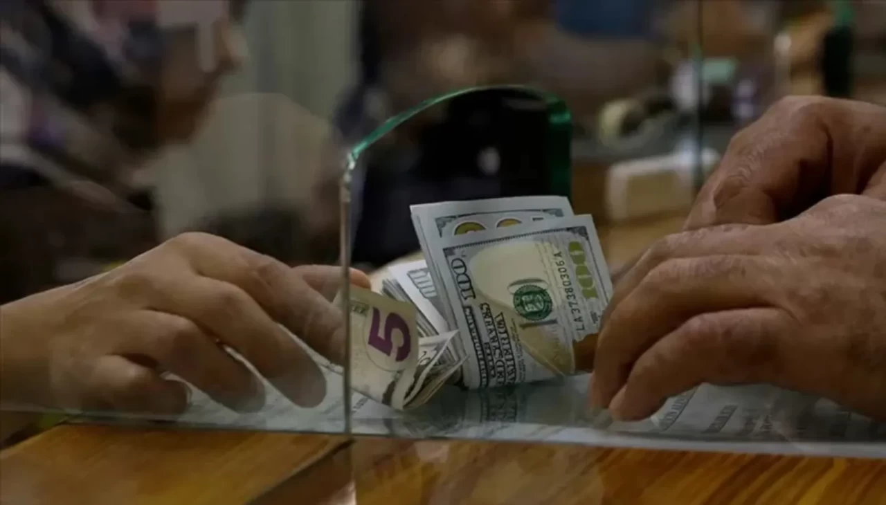 Dolar, avro ve sterlinde son durum: Döviz kurları yükselişte