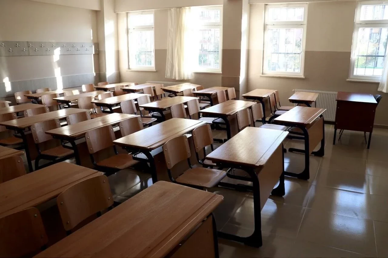 Hangi illerde okullar tatil edildi? 15 Ekim 2026 okulları tatil olan iller listesi...