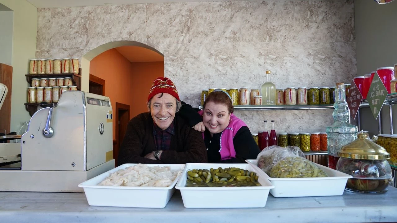 Çağan Irmak'ın Adile Filminden İlk Kareler Paylaşıldı! Sosyal Medya İkiye Bölündü