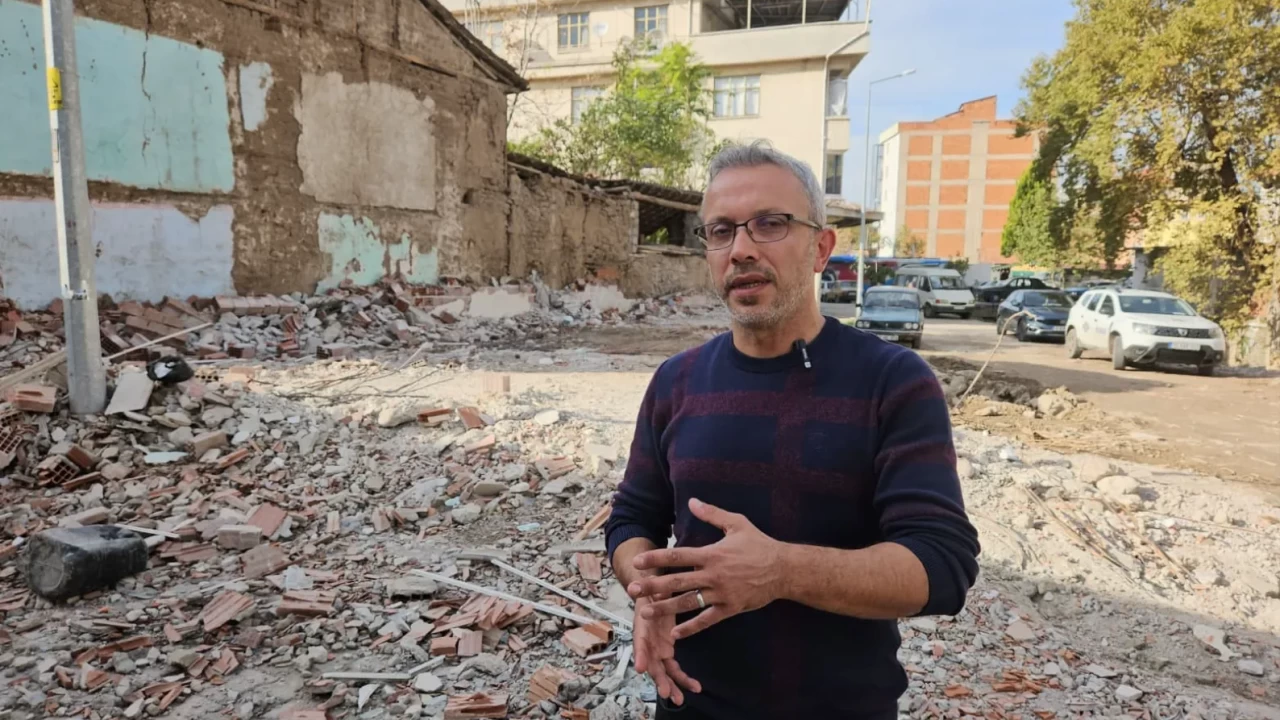 Deprem Araştırmacısı Ahmet Yakut uyardı! ‘Bölgede daha önce aktif olmayan faylar yeniden hareketlendi’