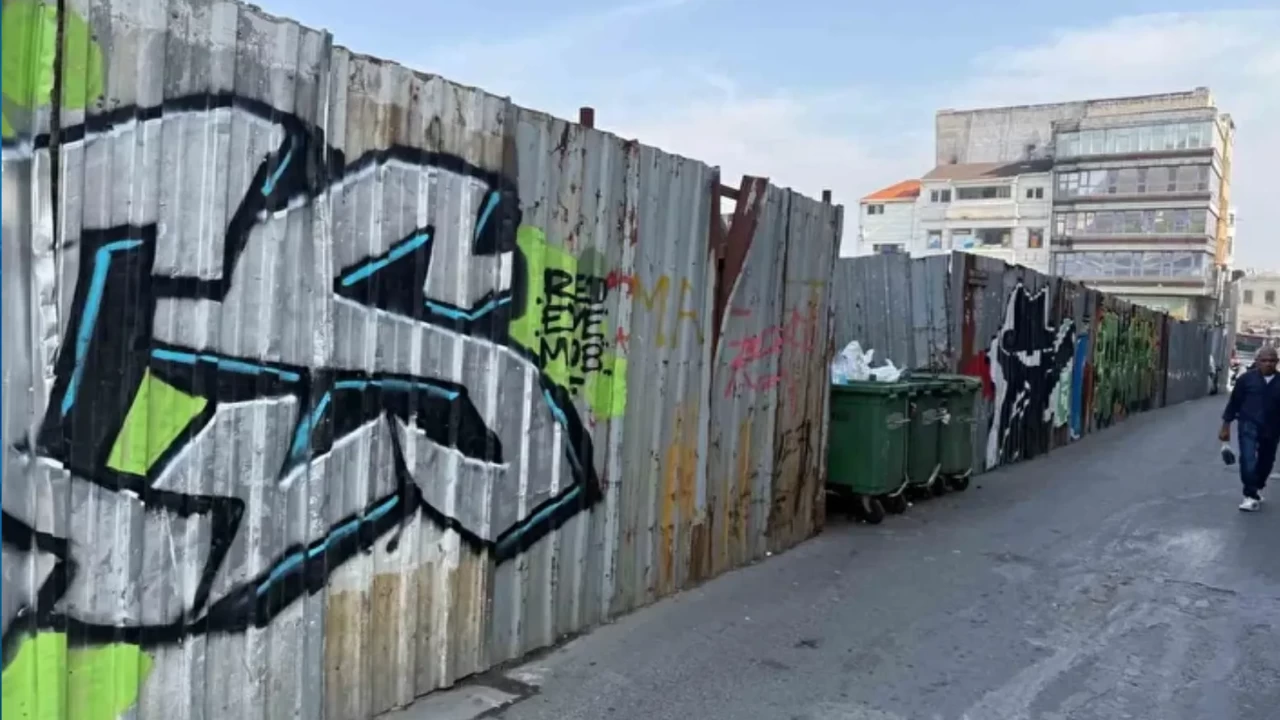 İBB'nin 5 yıldır tamamlayamadığı otopark yüzünden esnaf isyan bayrağını açtı