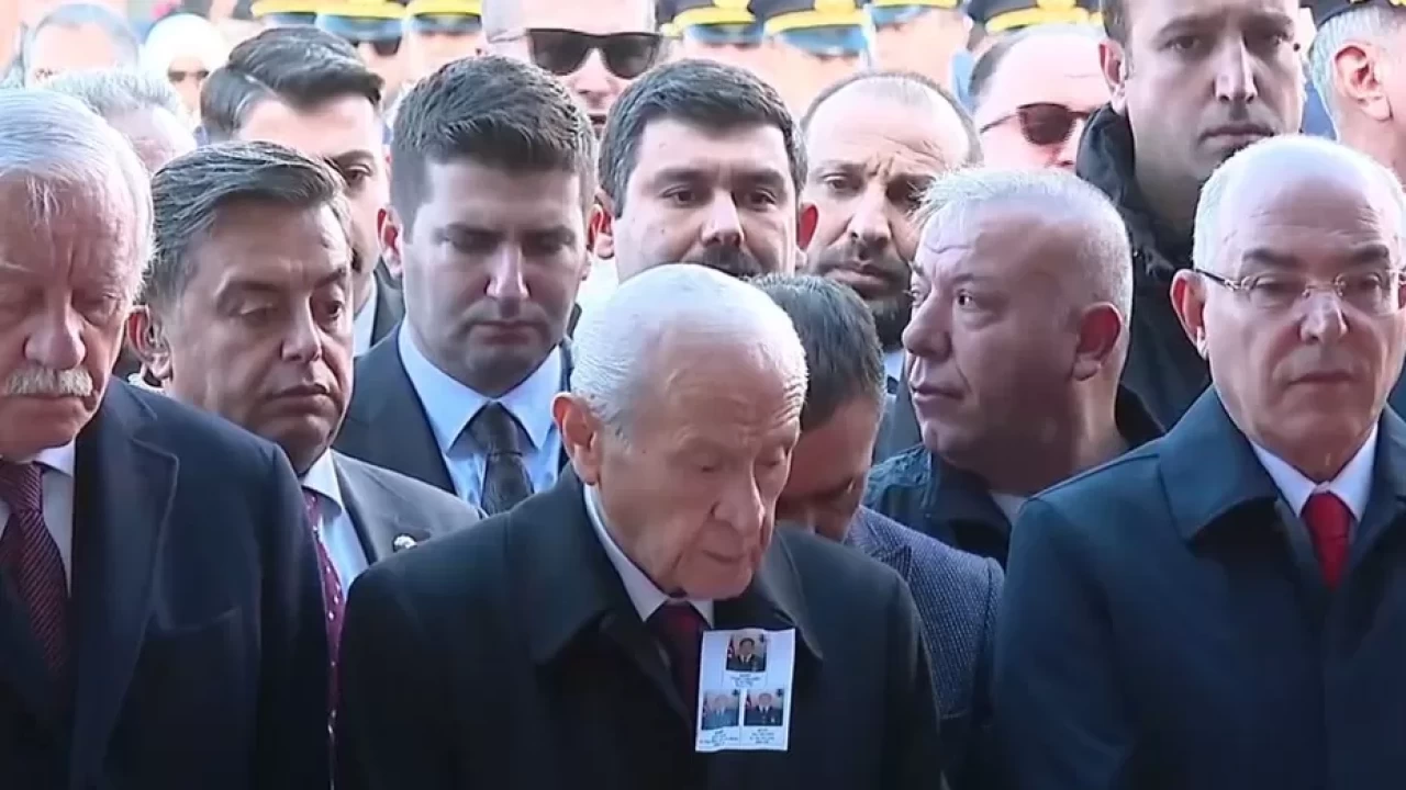MHP Lideri Devlet Bahçeli, Ahmet Hamdi Akseki Camisi’ndeki cenaze törenine katıldı