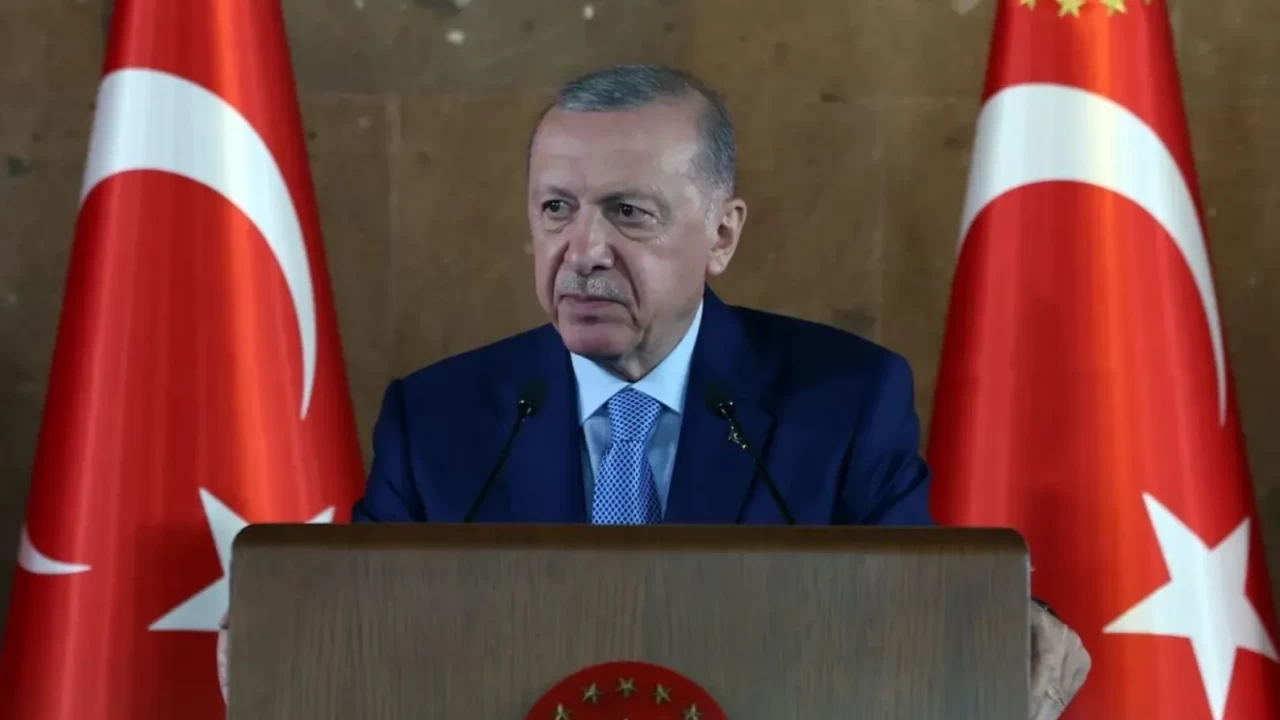 Cumhurbaşkanı Erdoğan: “Emlak vergilerindeki fahiş artışlara sessiz kalmayacağız”