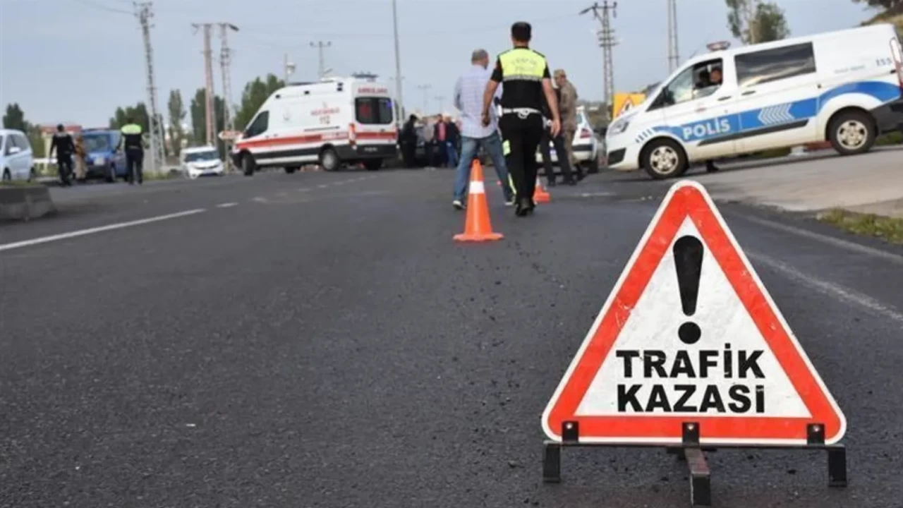 Elazığ’da feci kaza: Anne ve 7 aylık bebek hayatını kaybetti