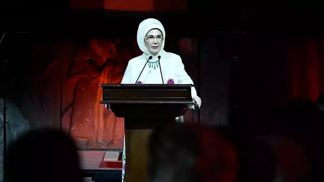 Emine Erdoğan: Sof kumaşı için atılan bu adım yeni projelere ilham olacak