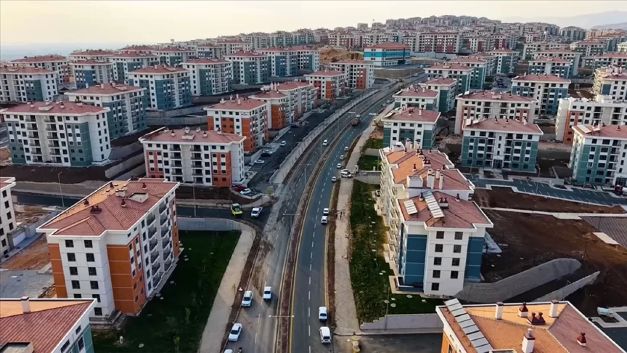 Asrın inşası Türkiye’nin başarısı: 455 bin konut teslim ediliyor