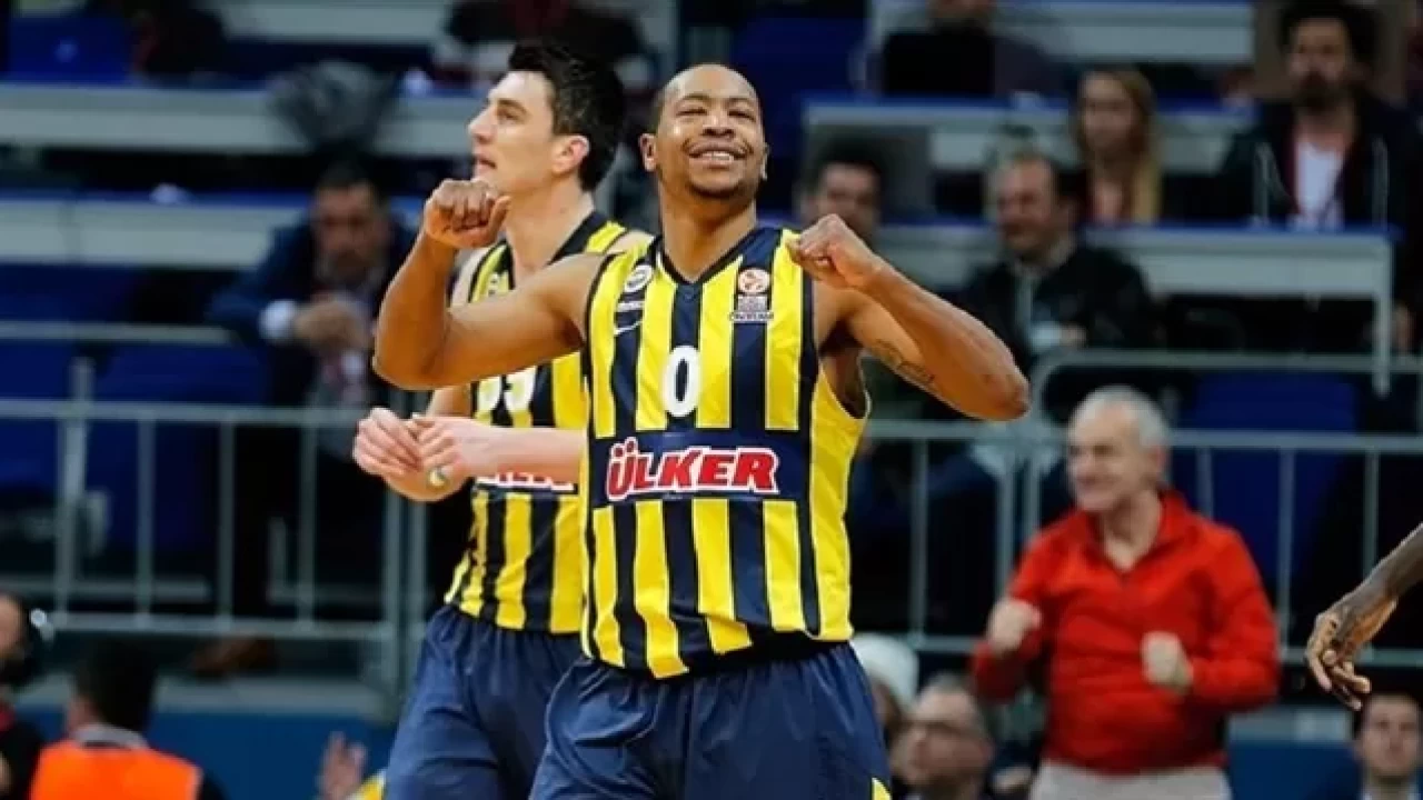 Eski Fenerbahçeli basketbolcu Andrew Goudelock Yunanistan’da gözaltına alındı