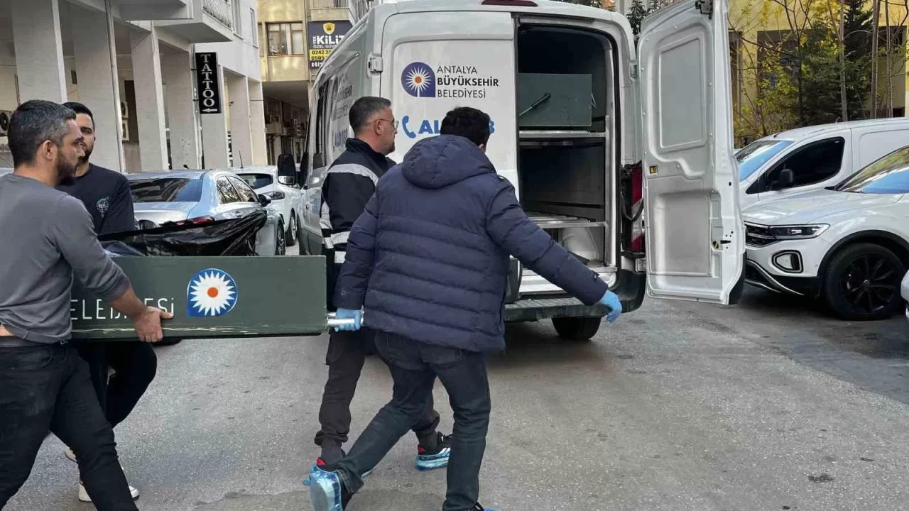 Antalya’da kan donduran olay! Yaşlı kadının ölümüyle ilgili iki tutuklama