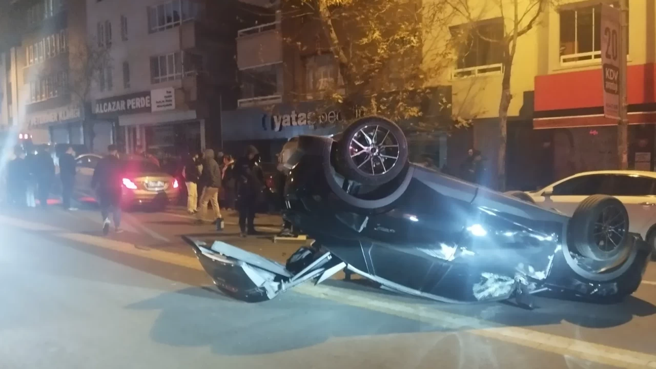 Çankaya’da zincirleme kaza: otomobil takla attı, 1 kişi yaralandı