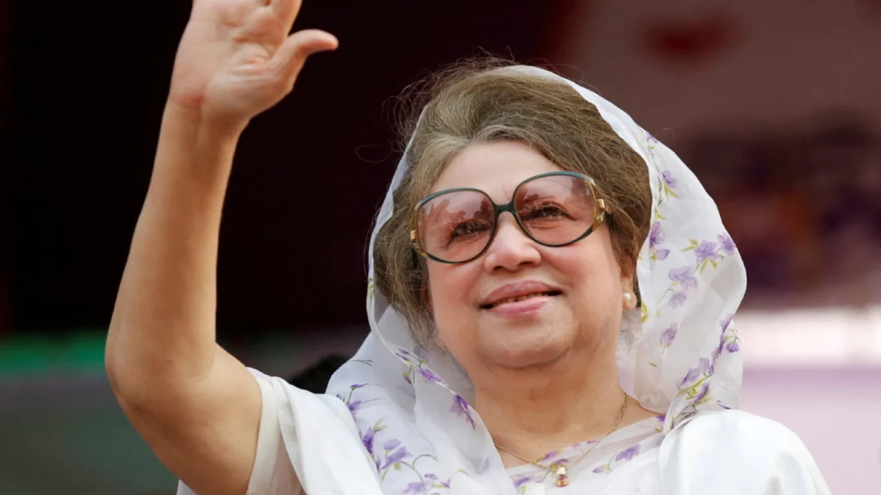 Bangladeş'in ilk kadın başbakanı Begüm Halide Ziya hayatını kaybetti