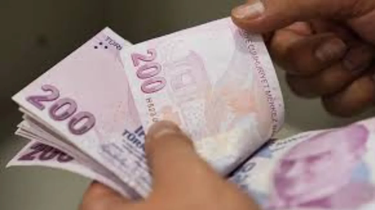 Türk-İş’in asgari ücret toplantısı öncesi şartı: 5+5+1 formülü