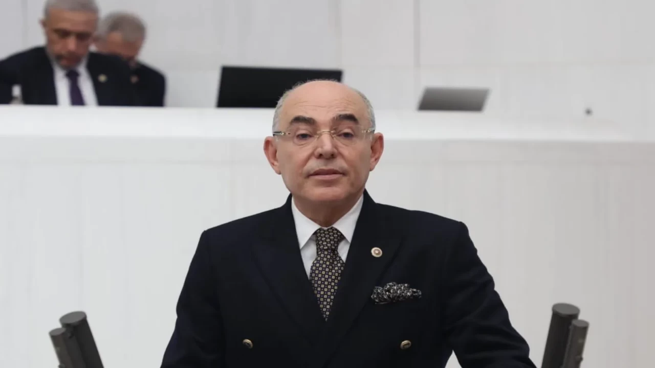 MHP'li Mevlüt Karakaya’dan şehit polislerimiz için başsağlığı mesajı:  Milletimizin başı sağ olsun