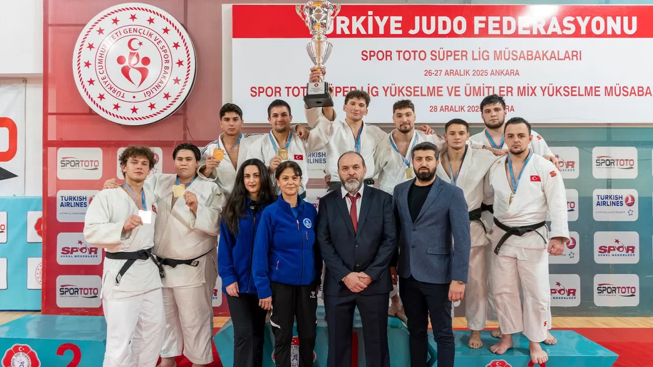 Erkekler Judo Süper Ligi’nde şampiyon Kağıtspor