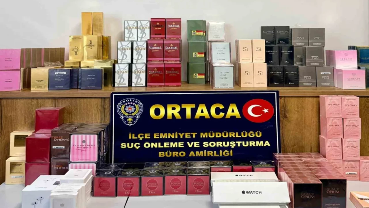 Ortaca'da durdurulan 3 kişinin çantalarından kaçak ürünler çıktı