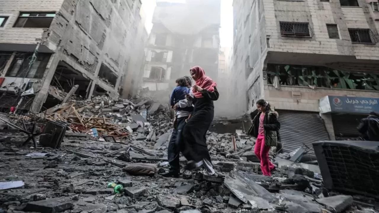 Katil İsrail Batı Şeria’da evleri hedef aldı!