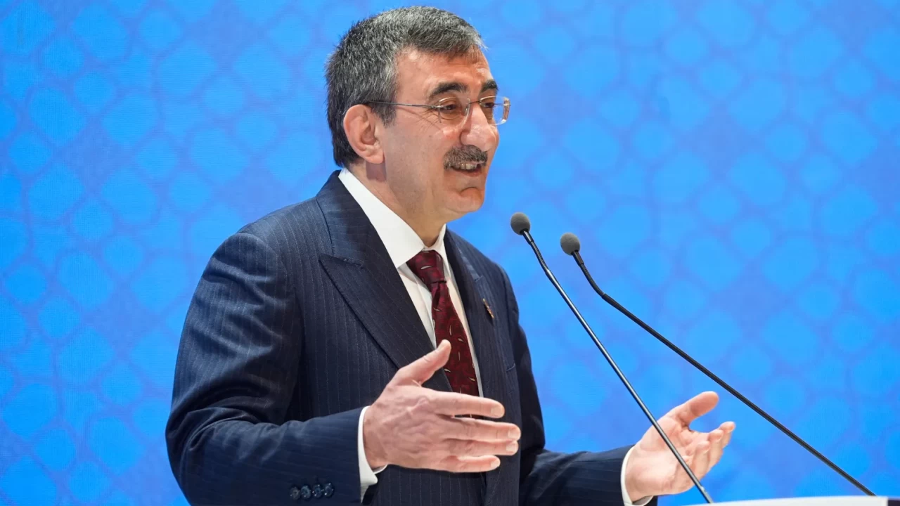 Cumhurbaşkanı Yardımcısı Yılmaz: 'Hedefimiz enflasyonla eriyen değil, kalıcı alım gücü'