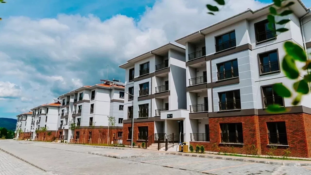 Yüzyılın Konut Projesi’nde kura süreci devam ediyor: Sıradaki duraklar Şırnak ve Hakkari