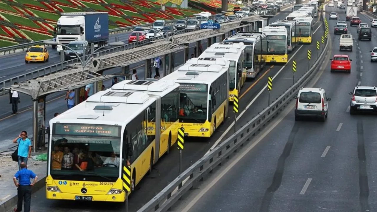 Yılbaşı gecesi İstanbul’da metro ve otobüsler 24 saat iş başında!
