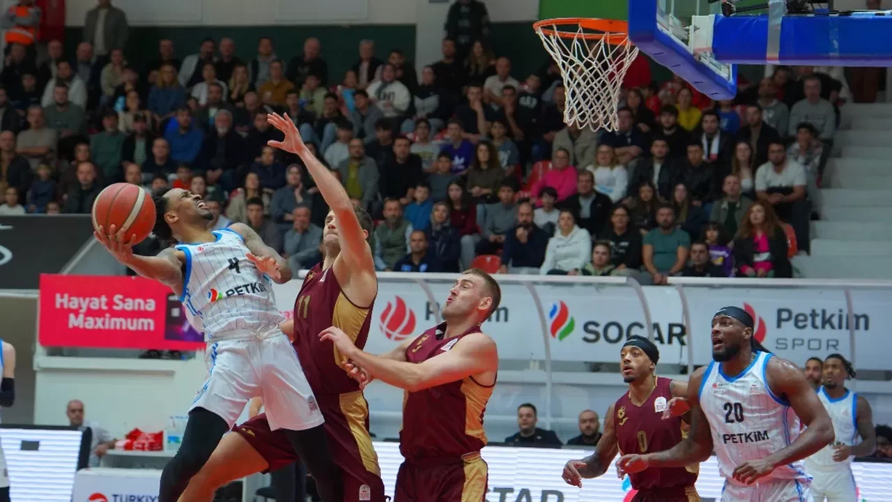 Trabzonspor, Basketbol Süper Ligi'nde Aliağa Petkimspor'u deplasmanda devirdi