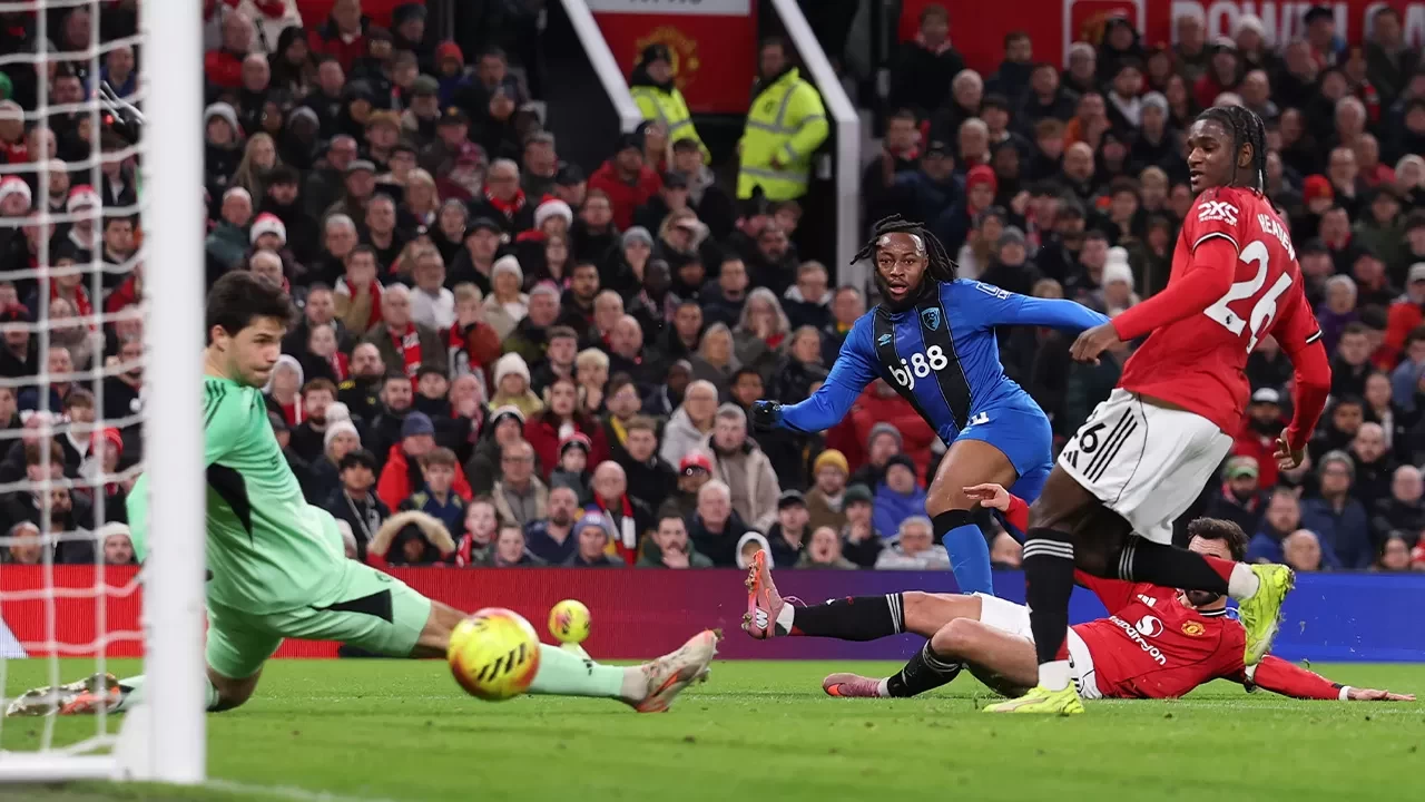 Premier Lig'de nefes kesen maç: 8 gol var kazanan yok! Manchester United 4-4 Bournemouth