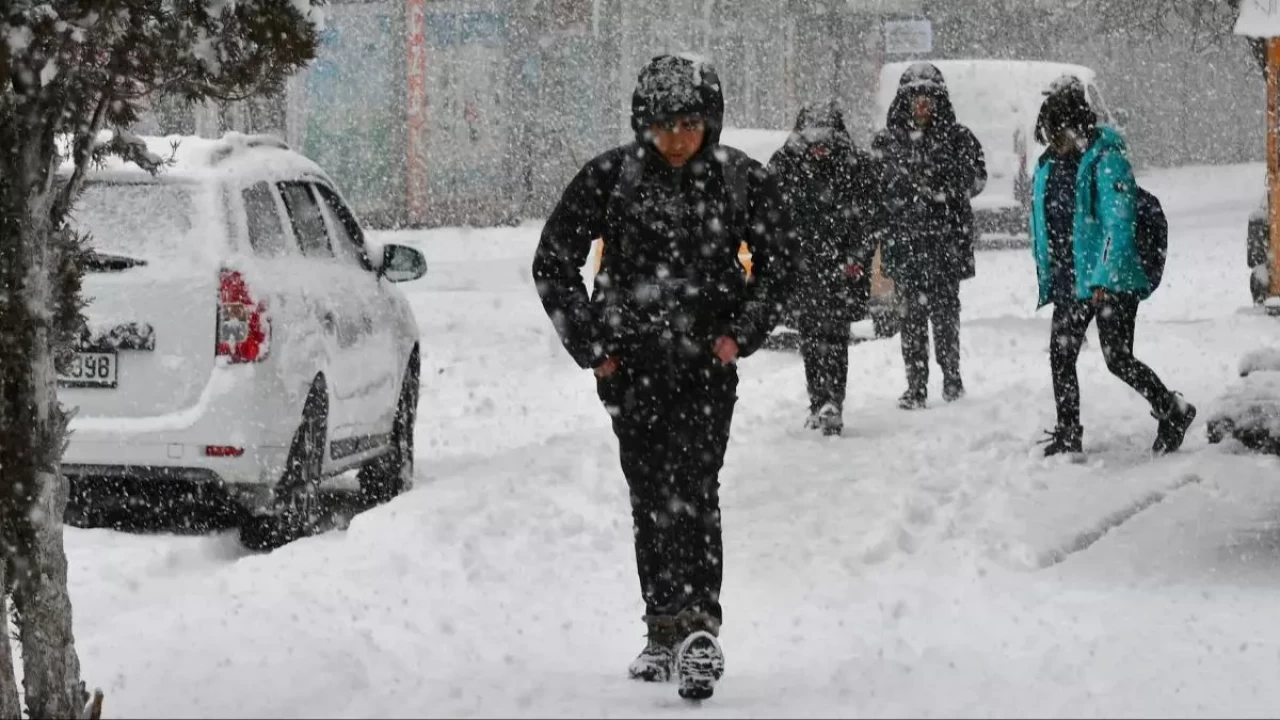 Türkiye'nin en soğuk yeri eksi 30,3 dereceyle Erzurum oldu