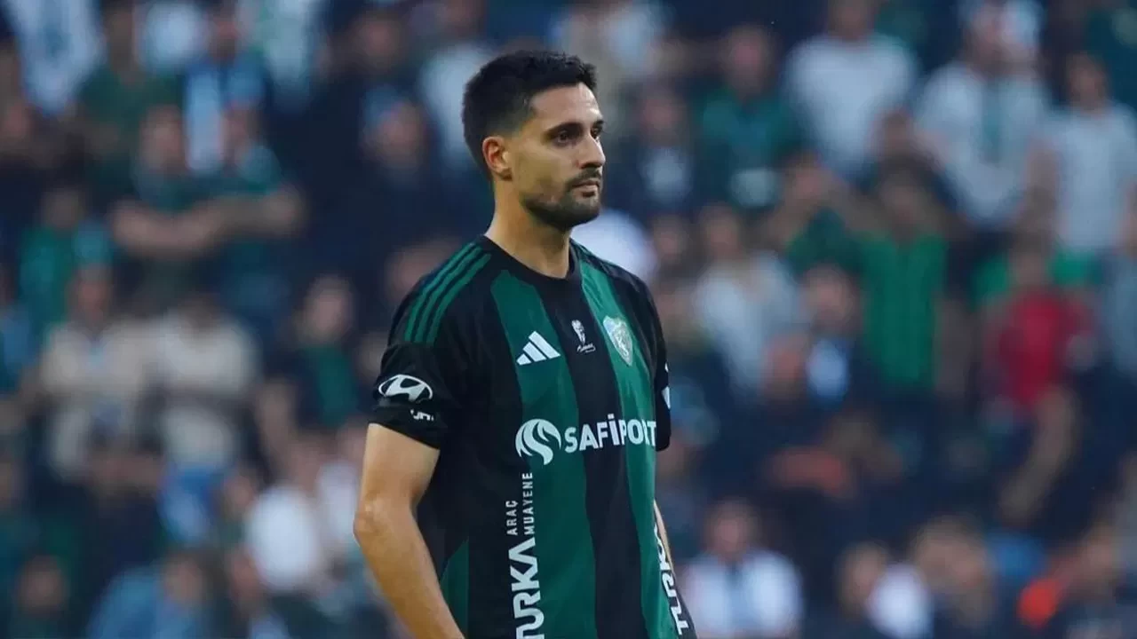 Kocaelispor Tarkan Serbest ile yollarını ayırdı