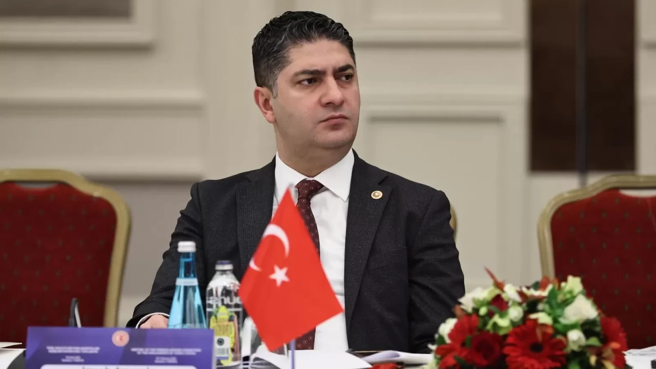 MHP’li Özdemir'den çarpıcı değerlendirme: Ahlak süslü sözle değil, adaletle ölçülür