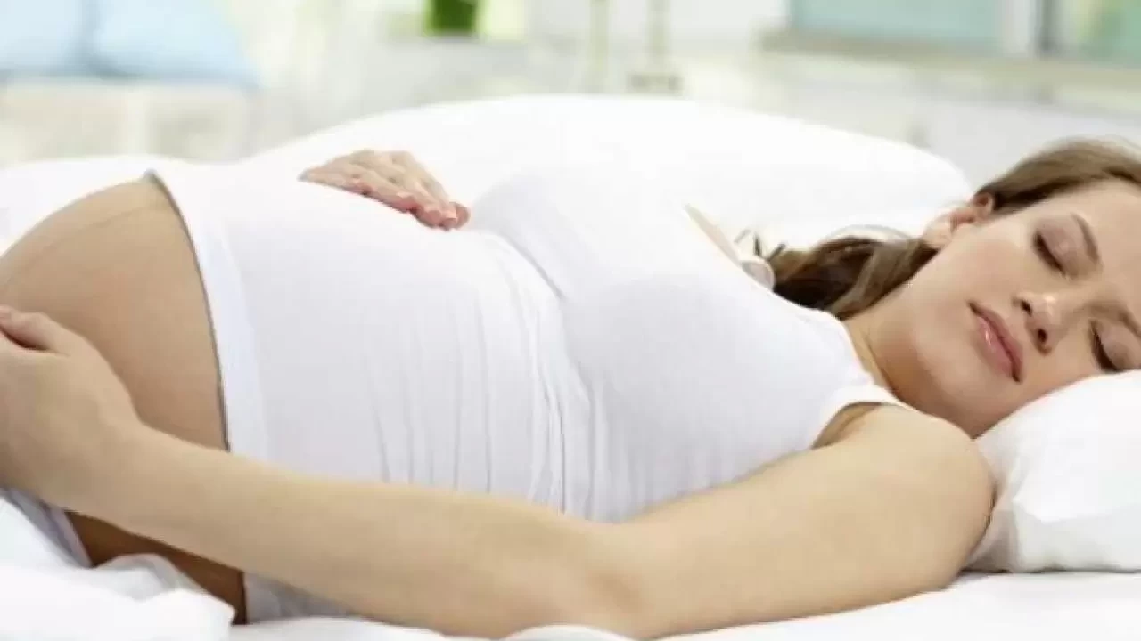 Hamilelikte Uyku Düzeni: Daha Rahat ve Sağlıklı Bir Uyku İçin İpuçları