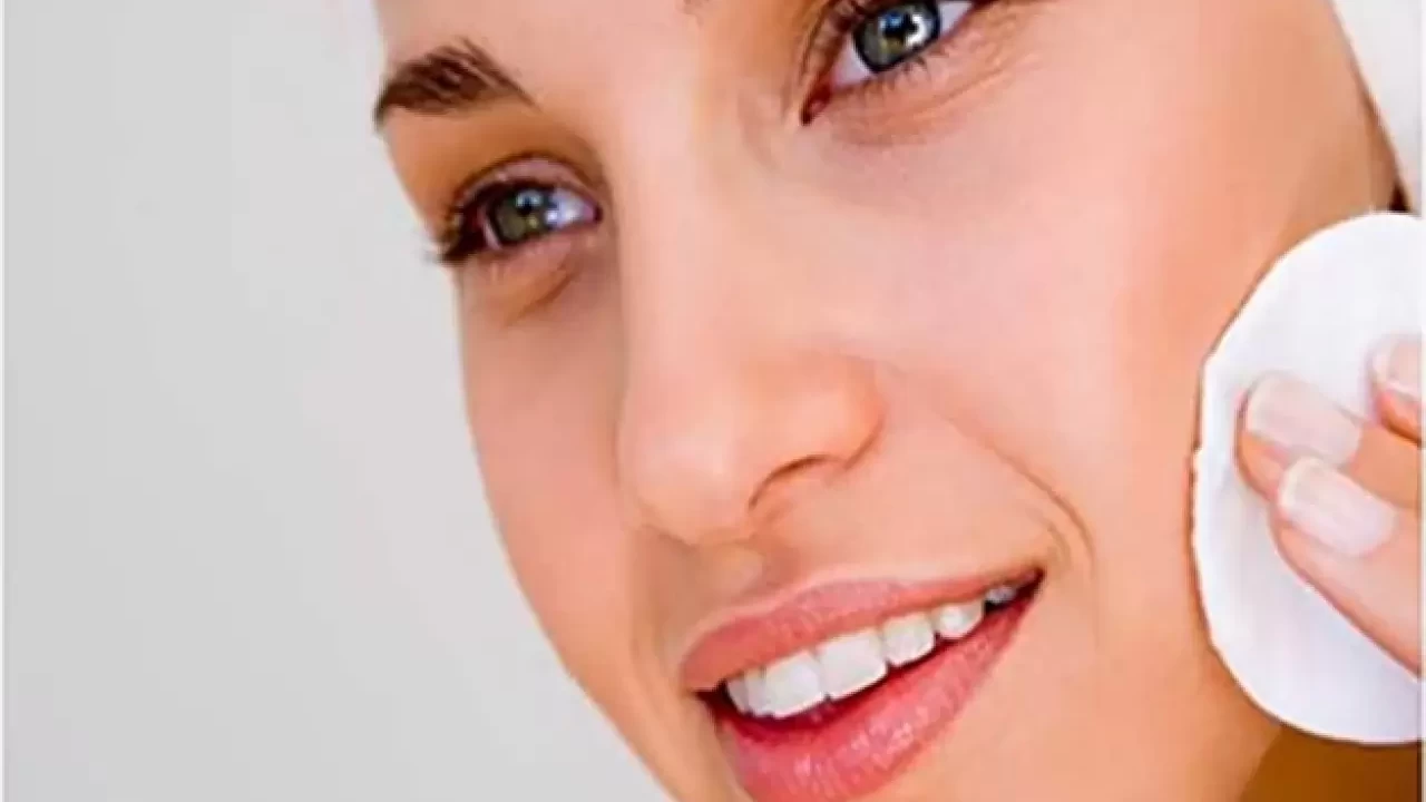 Makyaj Sonrası Cilt Temizliği: Uzmanlardan 5 Altın Kural