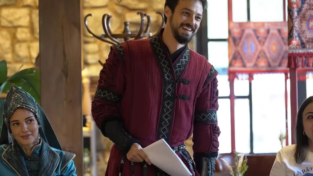 Kuruluş Orhan’da Orhan Bey şoku! Güneşte fazla kalınca biz esprisi sosyal medyayı salladı