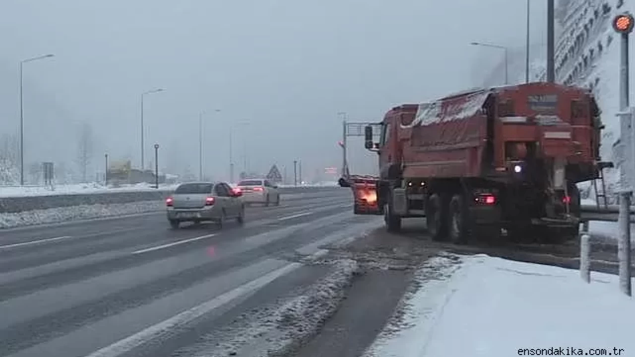 Bolu Dağı'nın Ankara istikameti ağır tonajlı araç geçişine açıldı
