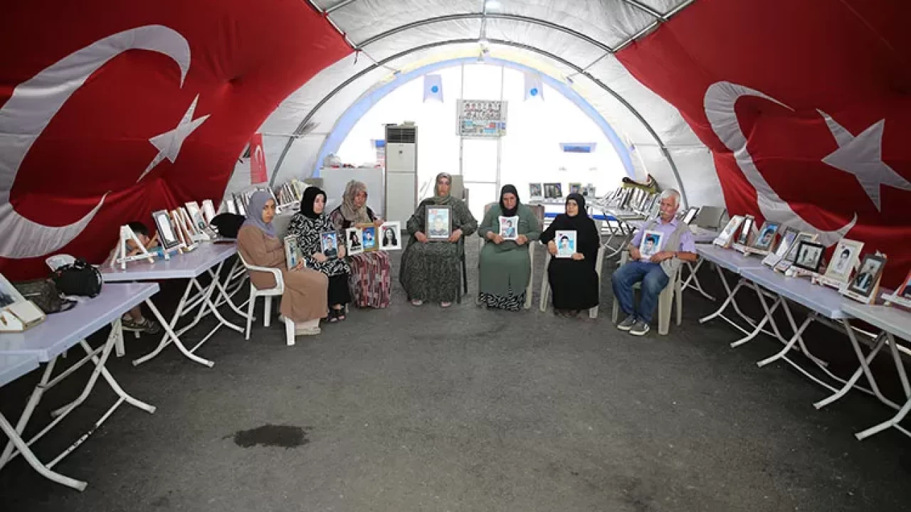 Evlat nöbetinde umutlu son: PKK’dan kaçan Merve Atay ailesine kavuştu