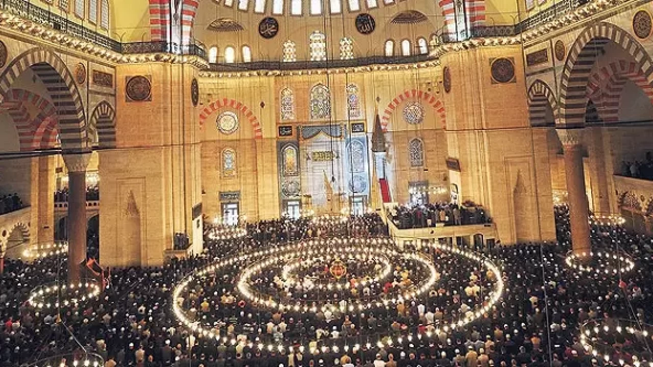 14 Ocak iftar saat kaçta? 15 Ocak Miraç Kandili sahur ve iftar vakitleri