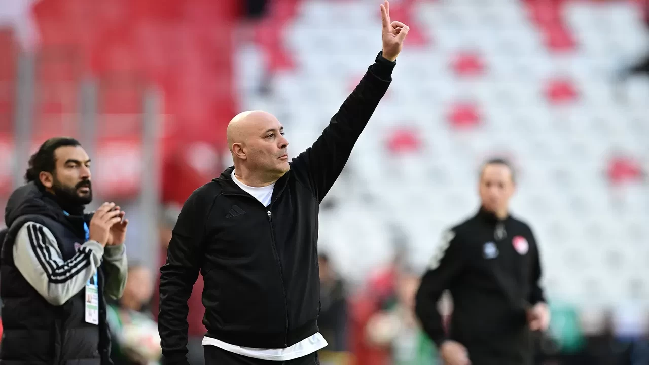 Sami Uğurlu: “Antalyaspor’un kesinlikle ligde kalacağını düşünüyorum”