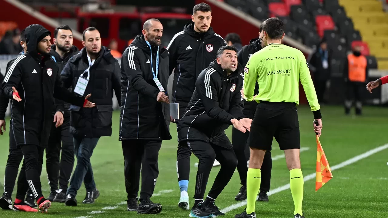 PFDK, Burak Yılmaz’a 3 maç men cezası verdi