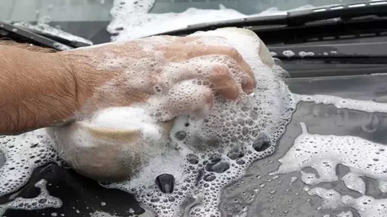 Bulaşık deterjanlarının ellere etkisi