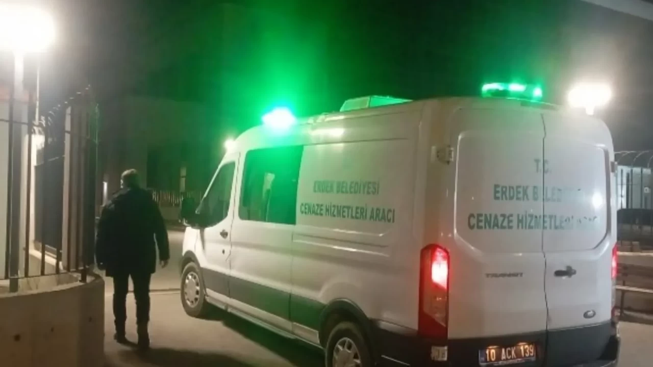 Elif Kumal'ın cenazesi Bursa Adli Tıp Kurumu'na getirildi