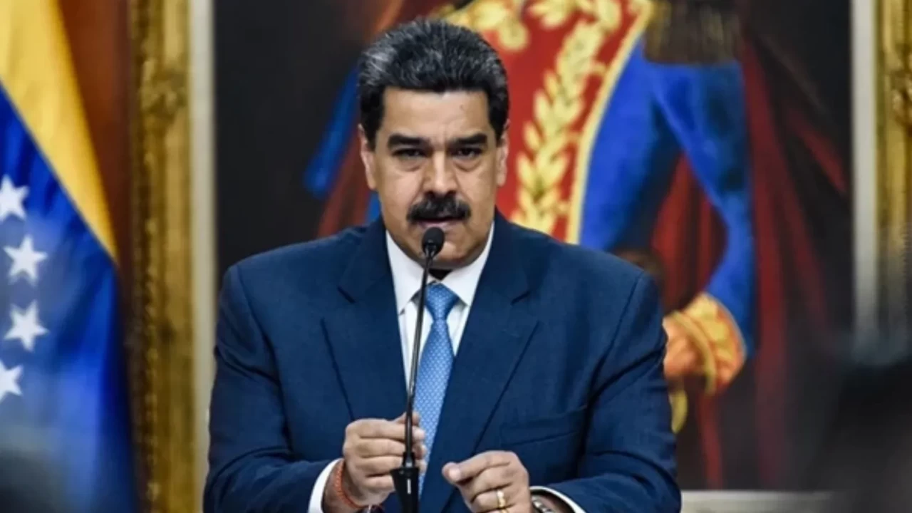 Nicolas Maduro kimdir, kaç yaşında? Venezuela Devlet Başkanı Nicolas Maduro kaçırıldı mı, nerede? Maduro hakkında bilgiler!